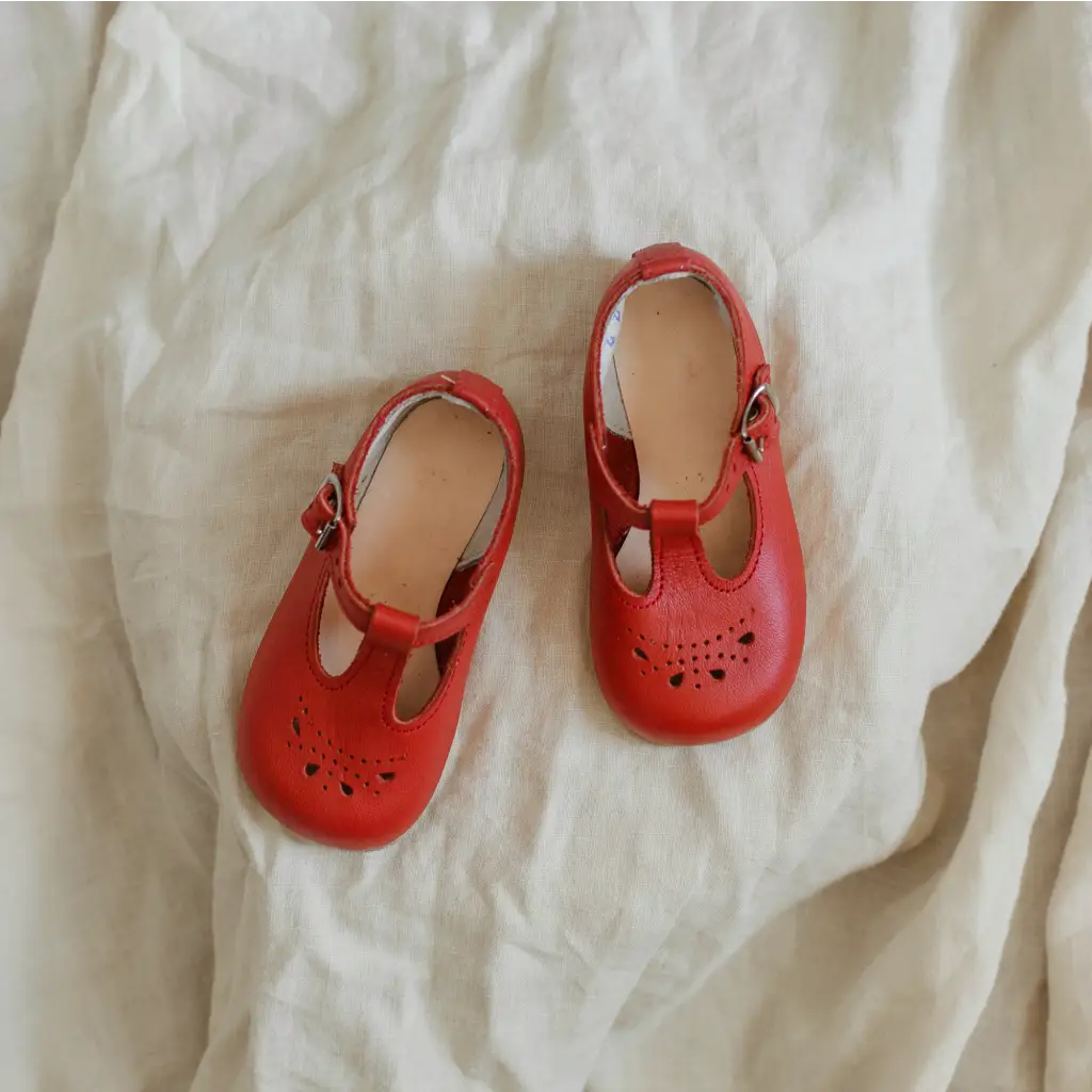 Alison T - Strap - Red