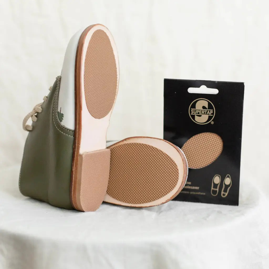 evergreen boots with anti-slip shoe pads