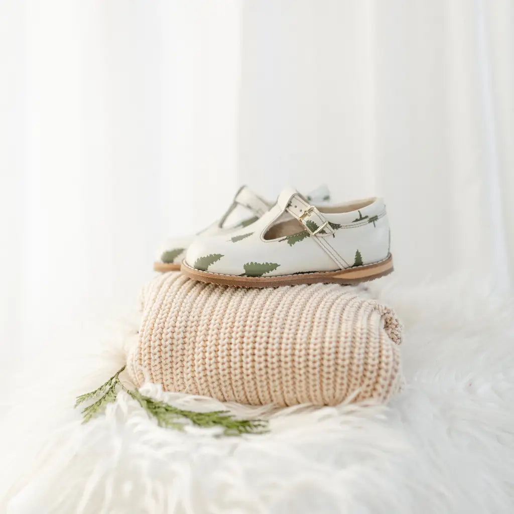 Flora T - Strap - Evergreen Print Dress Shoe