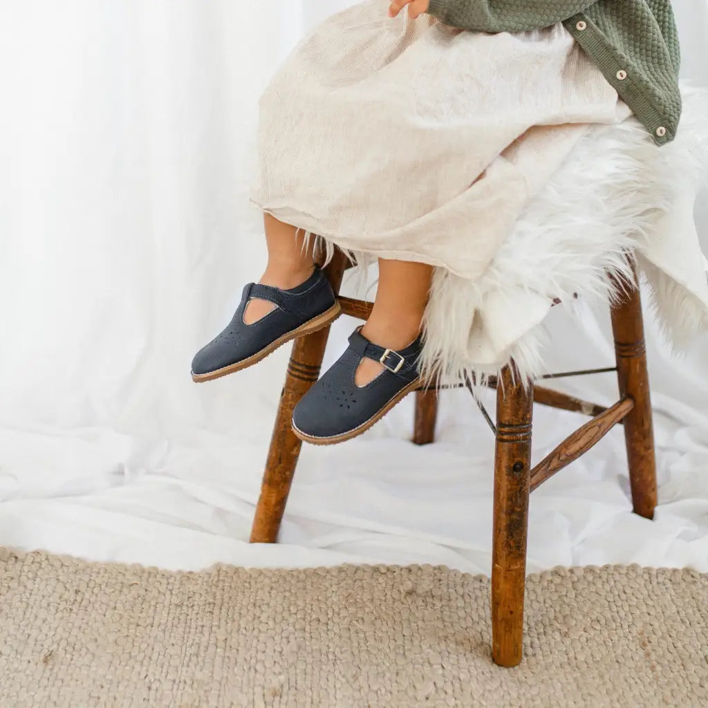 Flora T - Strap - Navy t - straps