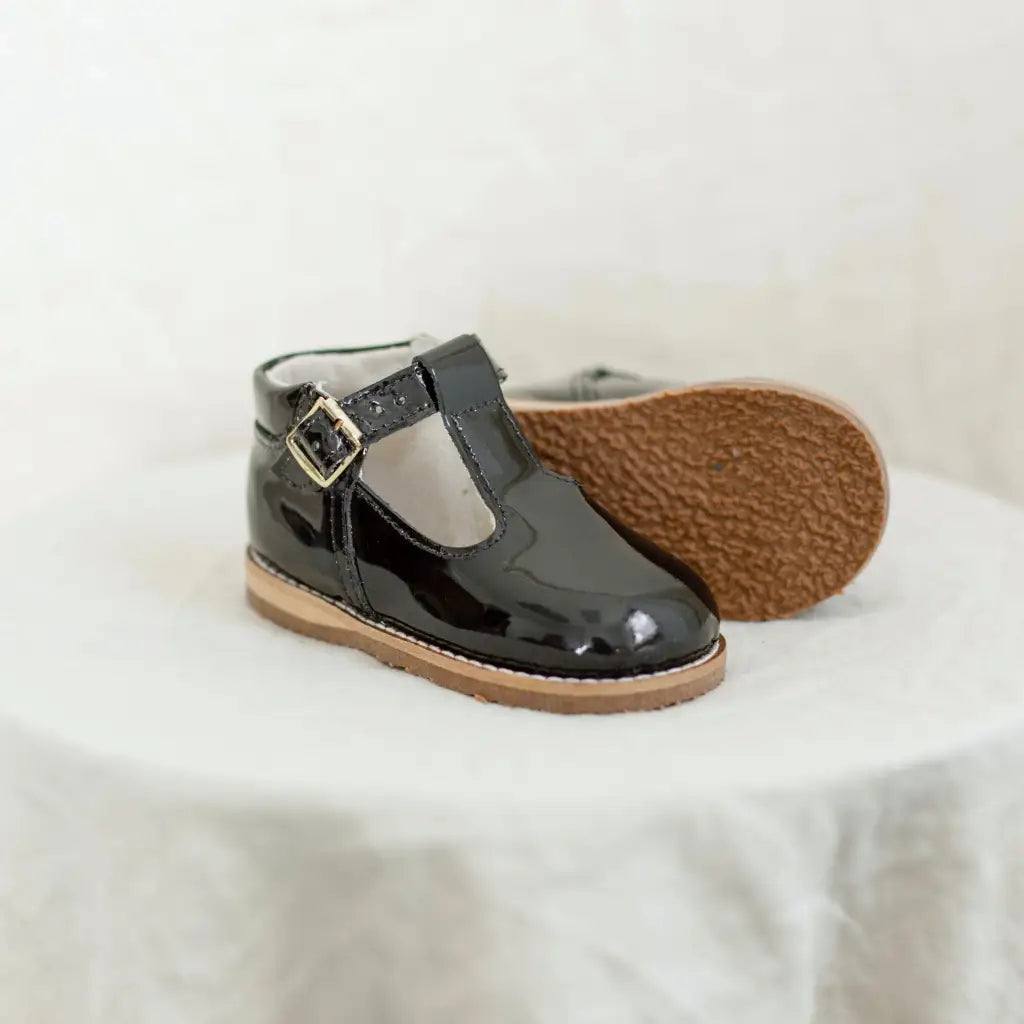 Greta T - Strap - Black Patent t - straps