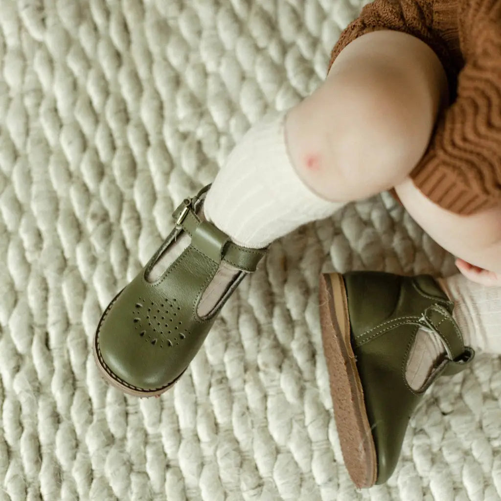 children&#39;s t-strap shoe in green sizes 2-7
