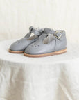 greta leather t-strap in color heron