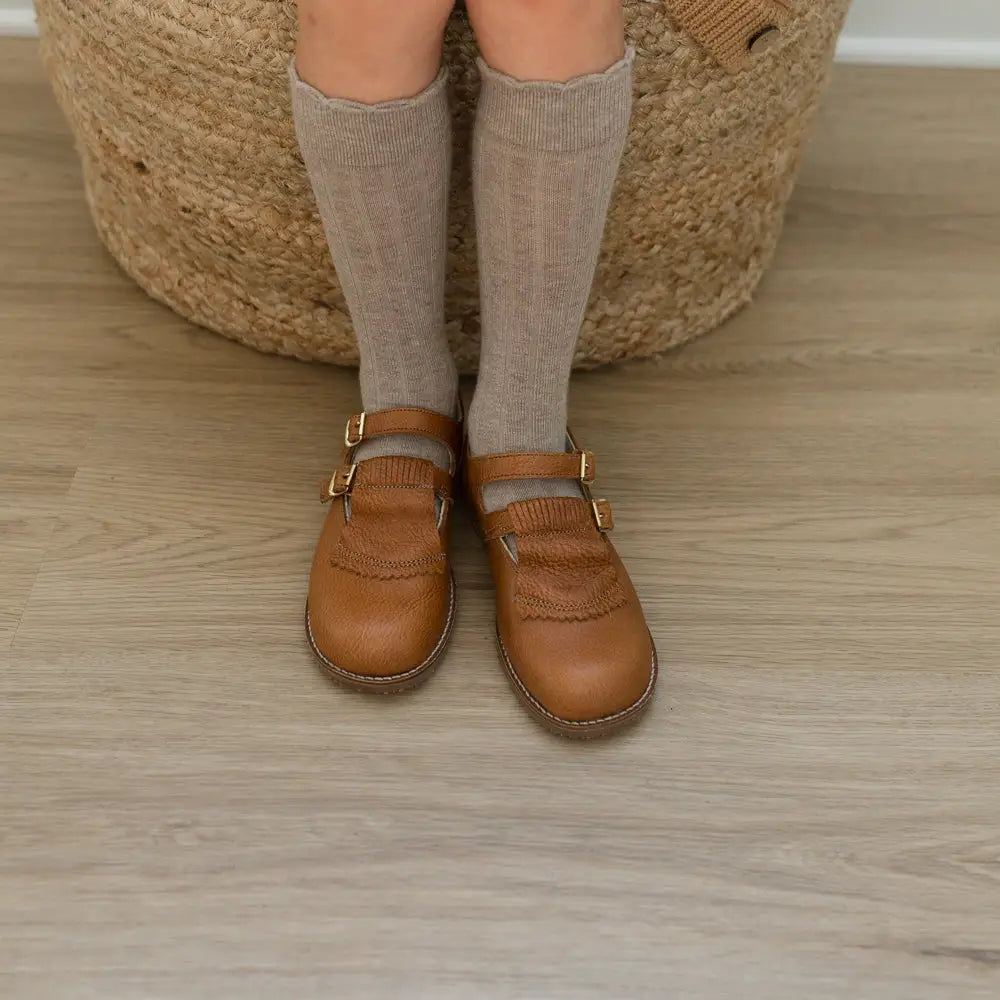 Kiltie T - Strap - Cognac Shoes