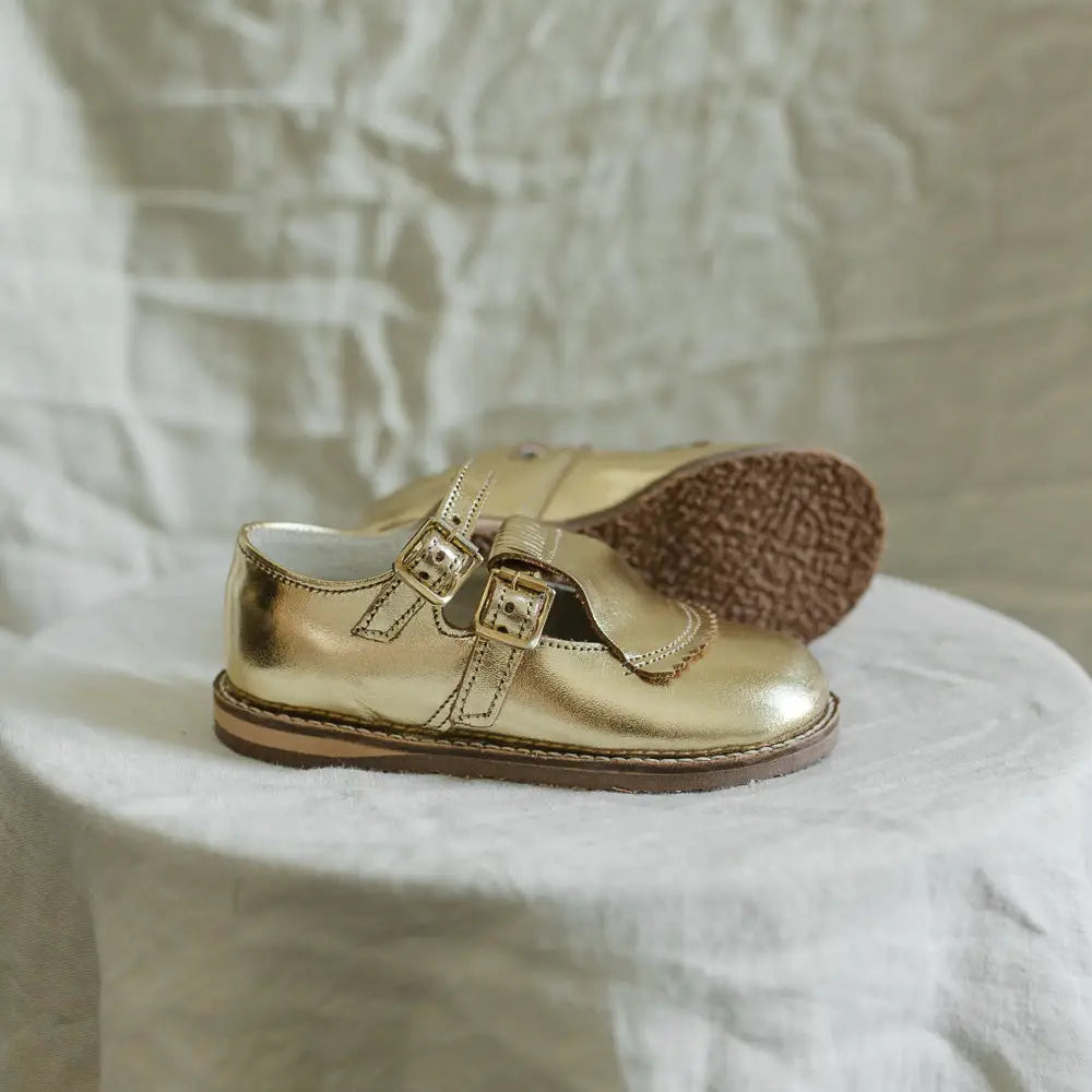 Kiltie T - Strap - Gold Shoes