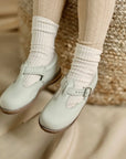 miriam leather t-strap in color fog