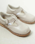 miriam leather t-strap in color sand