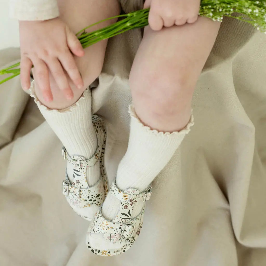 Stevie Sandal - Floral sandals