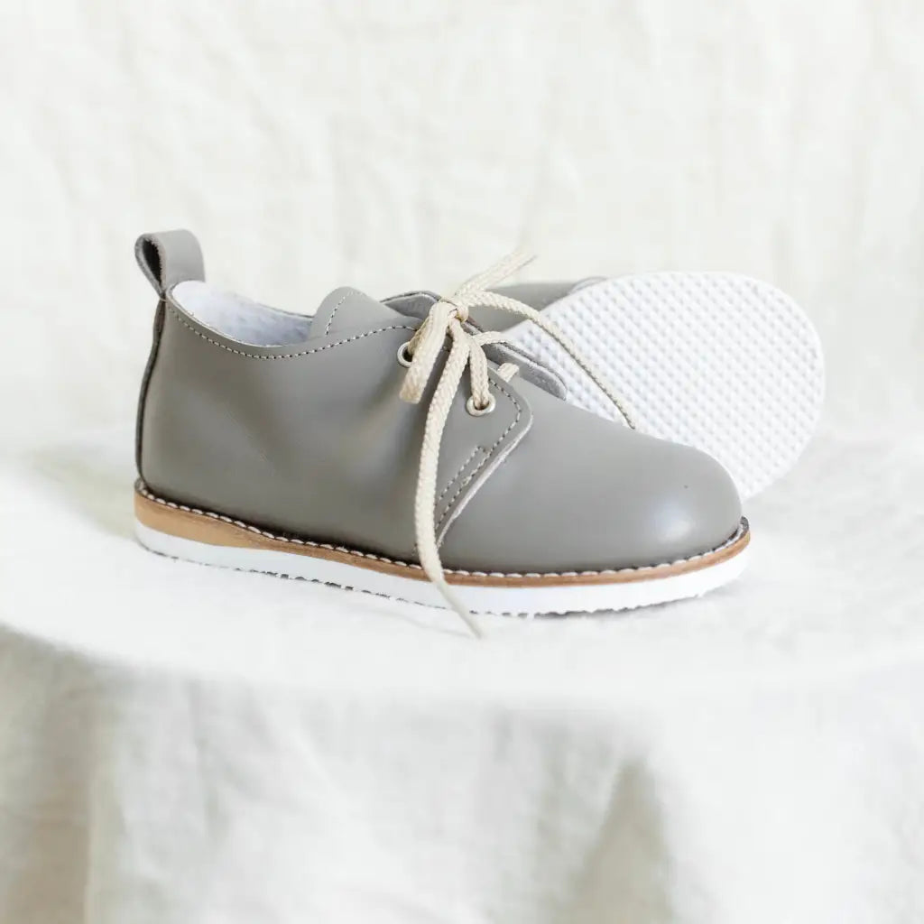 children&#39;s loafer in grey sizes 5-3