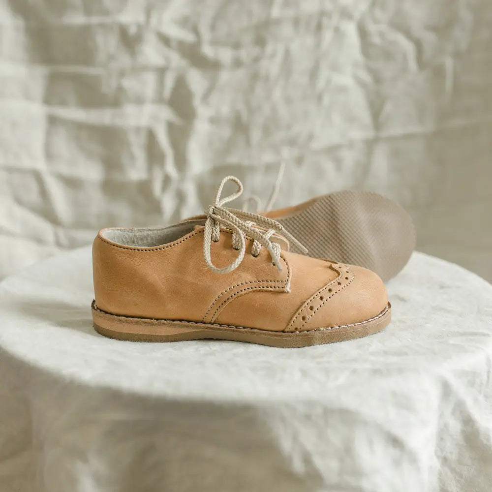 Wing Tip Oxford - Tan Shoes